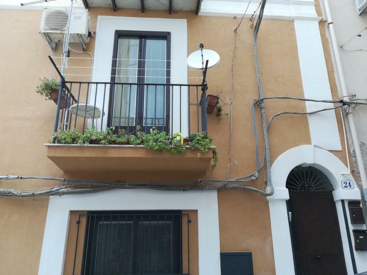 Amendola24 Apartman Cefalù Kültér fotó